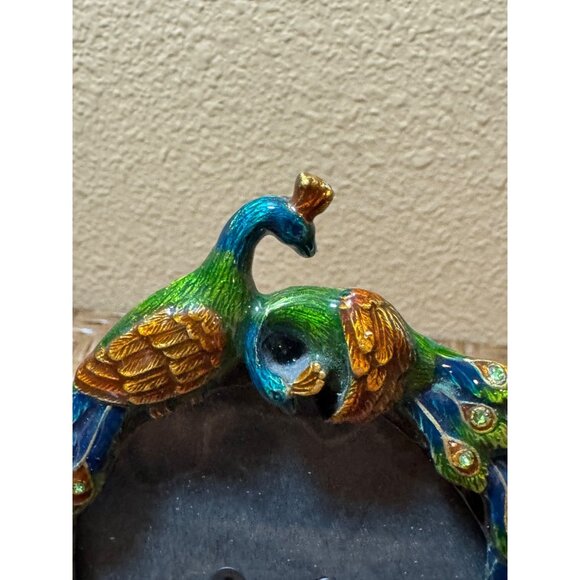 Handcrafted Oval Peacock Feather Design Photo Frame 4' X 2  1/2" - Picture 3 of 6